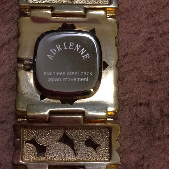 NWOT,REAL COLLECTIBLES BY ADRIENNE,IVORY ABALONE AND CRYSTAL WATCH - Picture 6 of 9